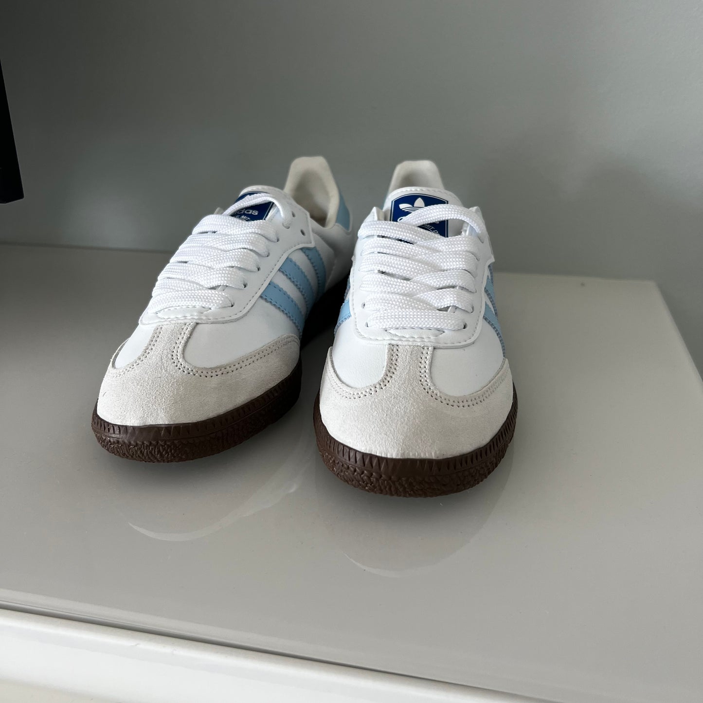 Zapatillas A. Samba blancas y azul calidad premium