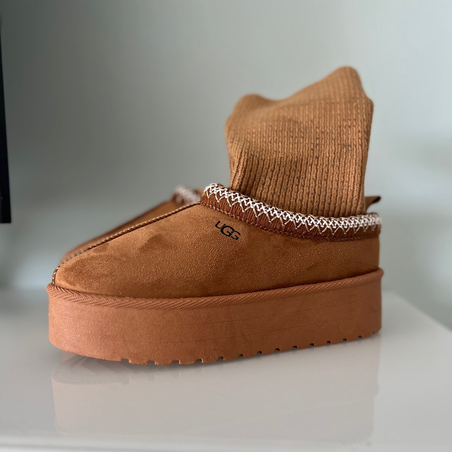 Zueco tendencia con calcetín calidad premium con pelo interior para el frío