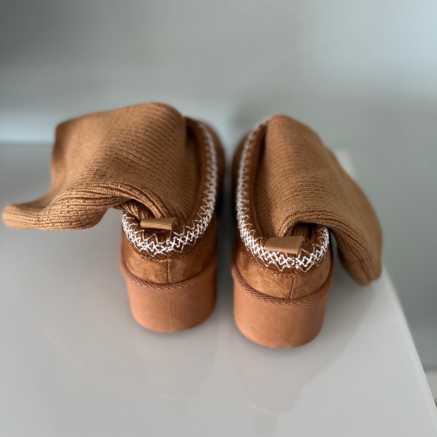 Zueco tendencia con calcetín calidad premium con pelo interior para el frío