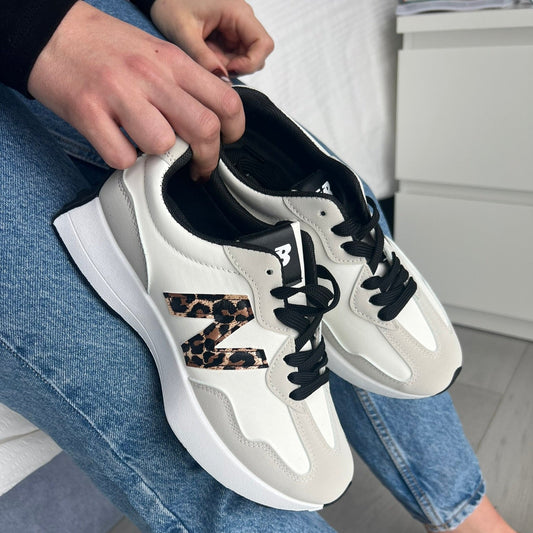 Zapatillas con la N Leopardo Todas las tallas