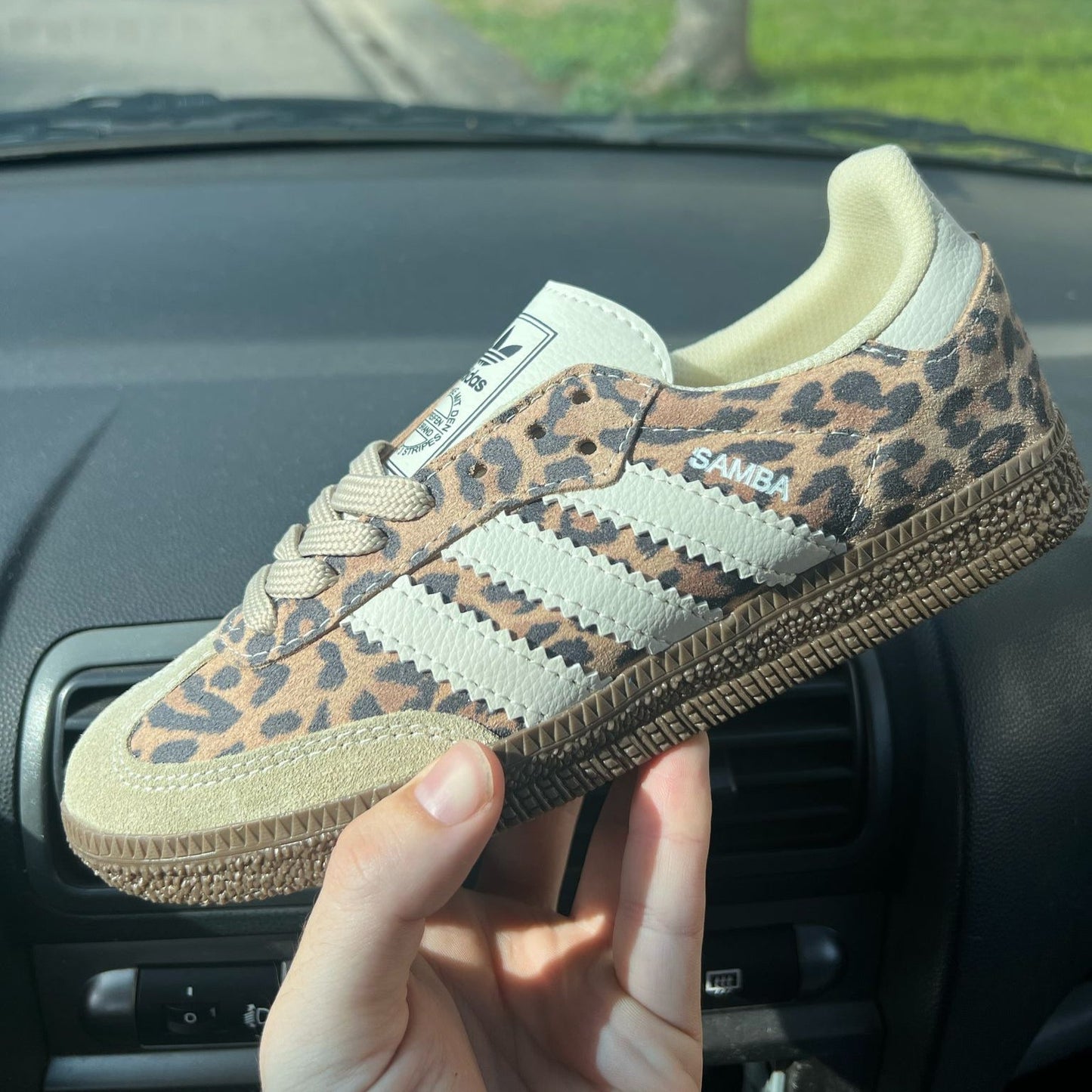 Zapatillas A. Samba Tigre (Novedad)